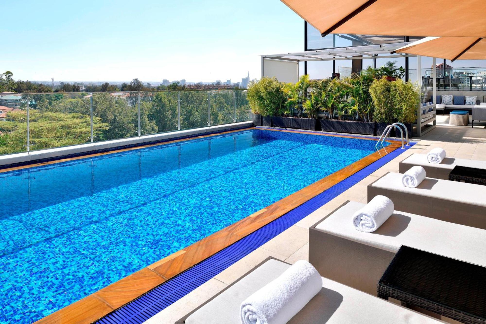 Four Points By Sheraton Nairobi Hurlingham Екстериор снимка
